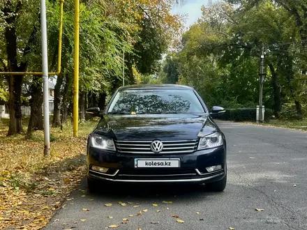 Volkswagen Passat 2014 года за 6 199 999 тг. в Алматы – фото 7