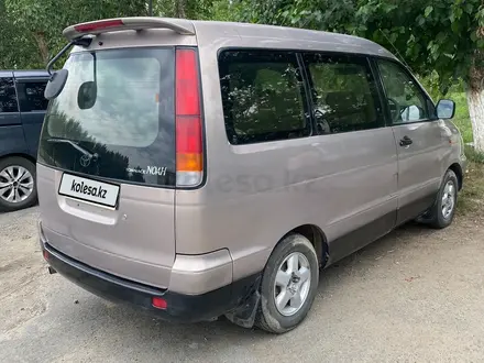 Toyota Town Ace Noah 1997 года за 2 700 700 тг. в Костанай – фото 2