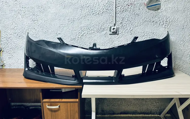 Передний бампер на Camry 50 за 30 000 тг. в Алматы