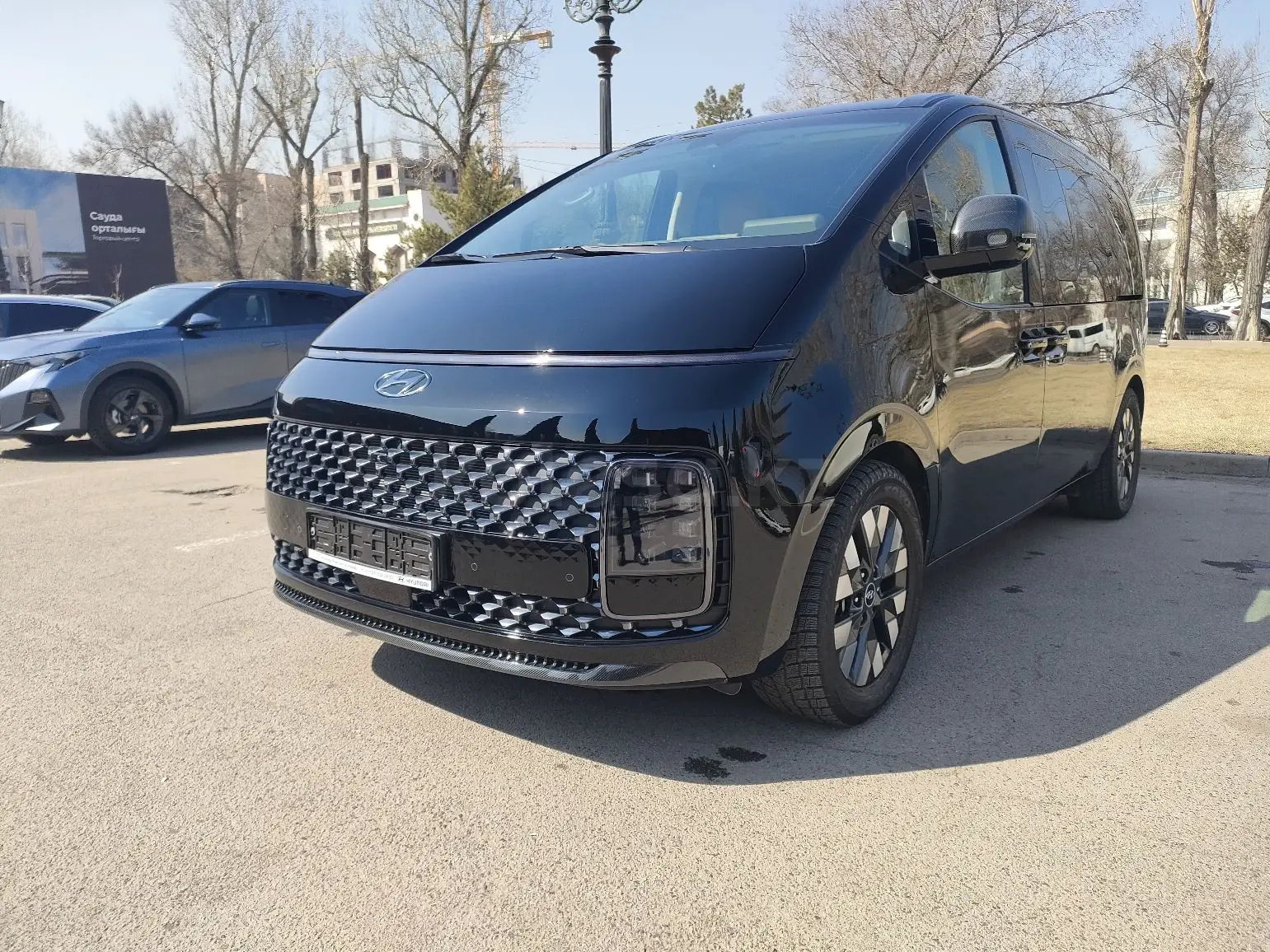 Продажа Hyundai Staria 2022 года в Алматы - №216890734: цена 24000000 ...