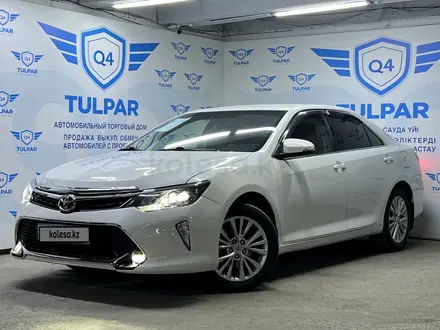 Toyota Camry 2018 года за 11 150 000 тг. в Шымкент