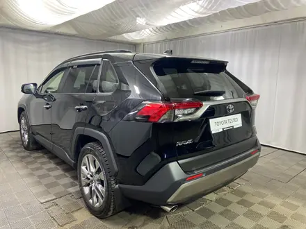 Toyota RAV4 Luxe+ 2023 года за 18 600 000 тг. в Алматы – фото 2