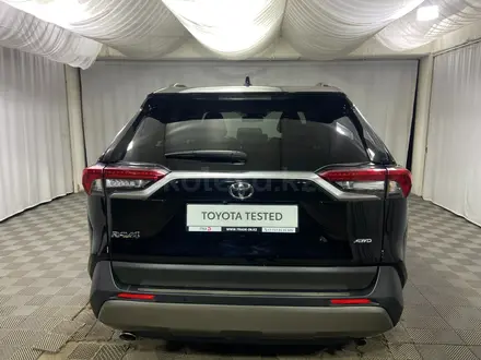 Toyota RAV4 Luxe+ 2023 года за 18 600 000 тг. в Алматы – фото 4