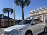 Toyota Camry 2014 года за 8 400 000 тг. в Туркестан – фото 2