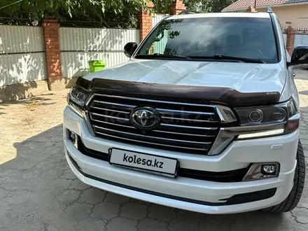 Toyota Land Cruiser 2018 года за 43 000 000 тг. в Астана