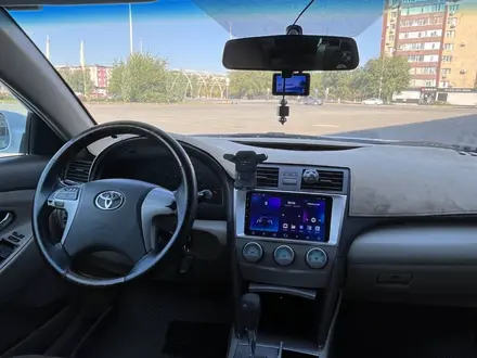 Toyota Camry 2007 года за 4 000 000 тг. в Актобе – фото 10