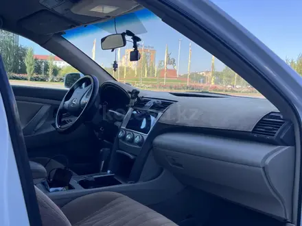 Toyota Camry 2007 года за 4 000 000 тг. в Актобе – фото 8