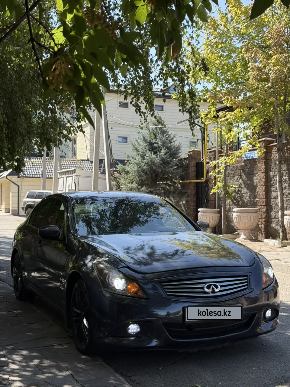 Infiniti G37, 2011
