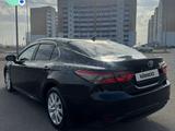 Toyota Camry 2018 года за 12 500 000 тг. в Урджар – фото 5