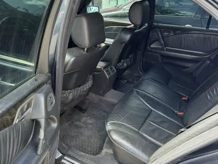 Mercedes-Benz E 230 1996 года за 1 300 000 тг. в Астана – фото 5