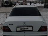 Mercedes-Benz E 260 1992 года за 1 200 000 тг. в Астана – фото 2