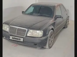 Mercedes-Benz E 320