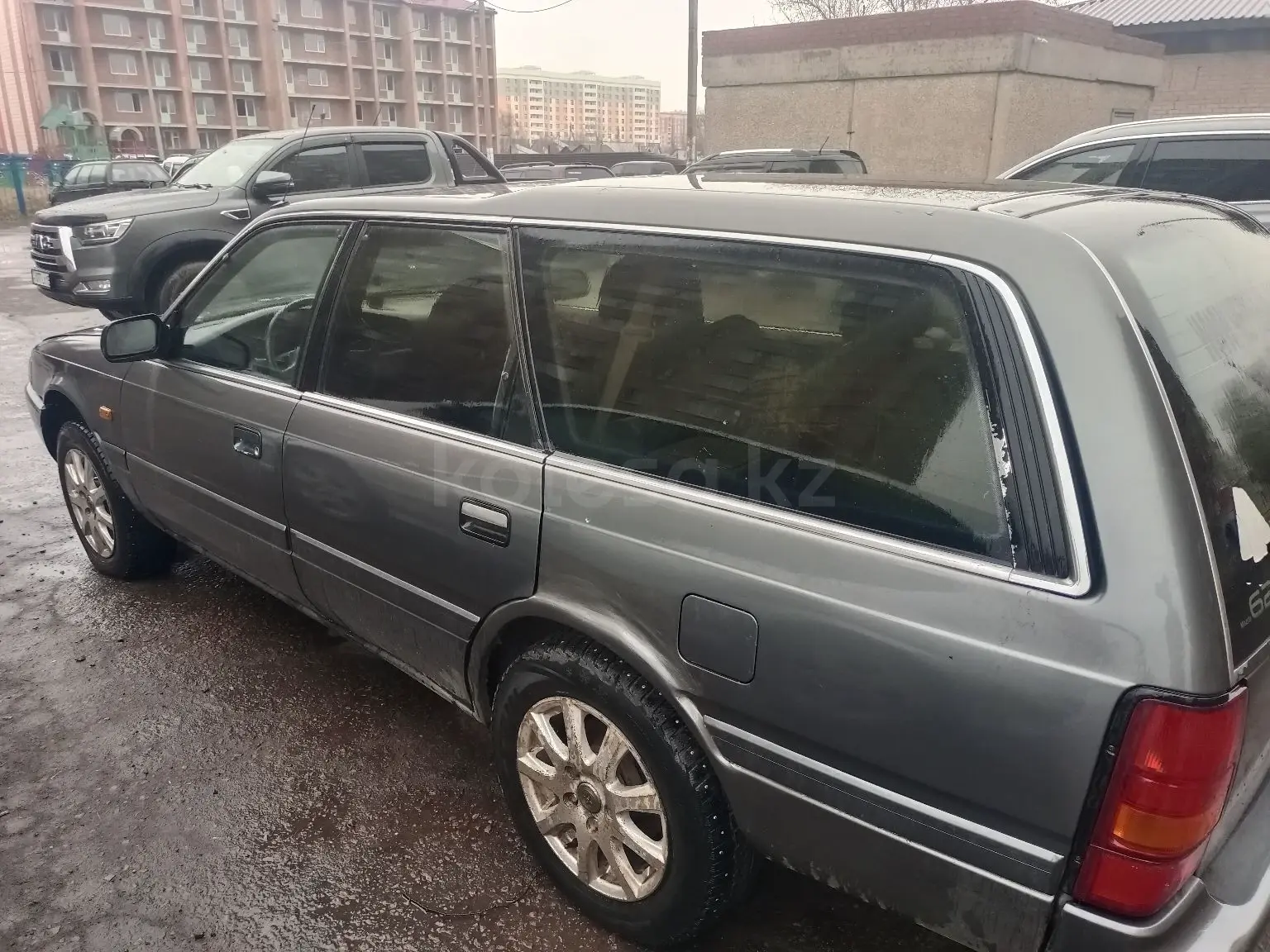 Mazda 626, 1989