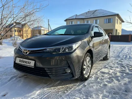 Toyota Corolla 2018 года за 9 000 000 тг. в Атырау – фото 4