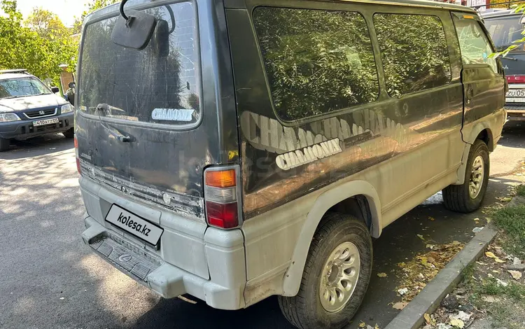 Mitsubishi Delica 1993 года за 200 000 тг. в Алматы