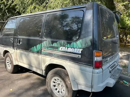 Mitsubishi Delica 1993 года за 200 000 тг. в Алматы – фото 3