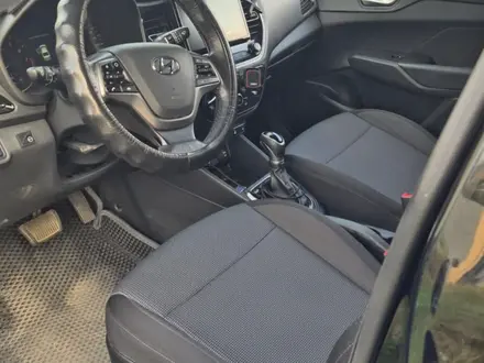 Hyundai Accent 2022 года за 7 200 000 тг. в Уральск – фото 9
