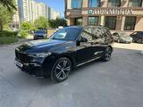 BMW X7 2020 года за 43 000 000 тг. в Астана