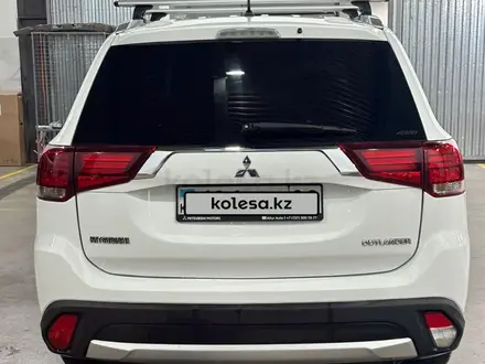 Mitsubishi Outlander 2016 года за 8 000 000 тг. в Алматы – фото 7