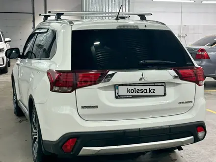 Mitsubishi Outlander 2016 года за 8 000 000 тг. в Алматы – фото 9
