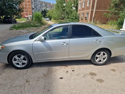 Toyota Camry 2005 года за 6 500 000 тг. в Караганда – фото 4