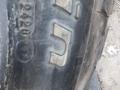 Оригинальный Комплект дисков и шин от внедорожника за 350 000 тг. в Караганда – фото 2