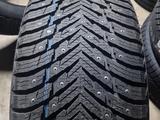 285/45/22 Nokian Hakkapelitta 10 шипы Финская за 2 300 000 тг. в Алматы – фото 2