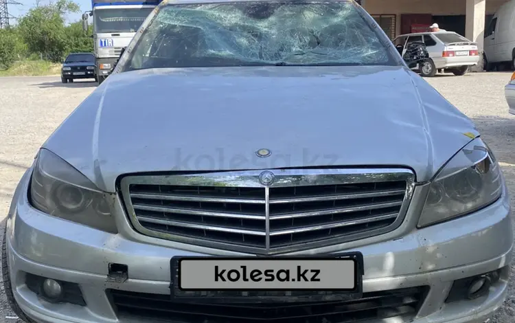 Mercedes-Benz C 180 2007 года за 1 700 000 тг. в Шымкент