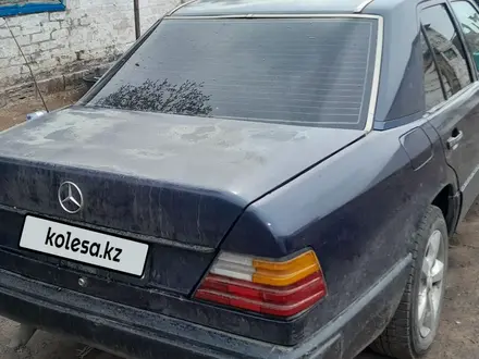 Mercedes-Benz E 300 1990 годаүшін1 400 000 тг. в Павлодар – фото 5