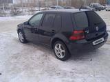 Volkswagen Golf 2002 годаүшін2 350 000 тг. в Степногорск