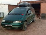 Volkswagen Sharan 1997 годаүшін1 800 000 тг. в Уральск – фото 4