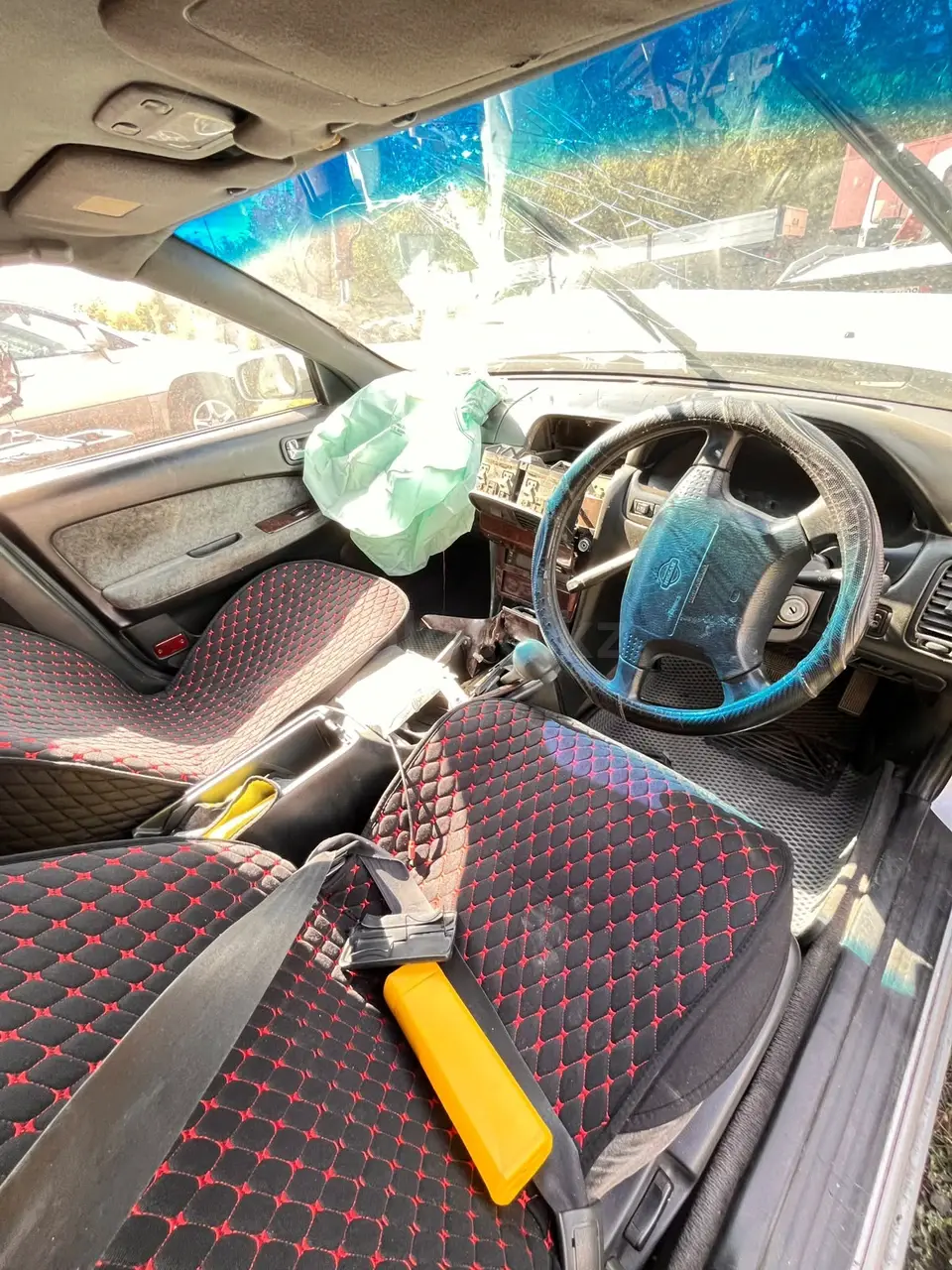 Nissan Cefiro, 1997