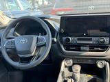 Toyota Highlander 2024 года за 37 700 000 тг. в Алматы – фото 3