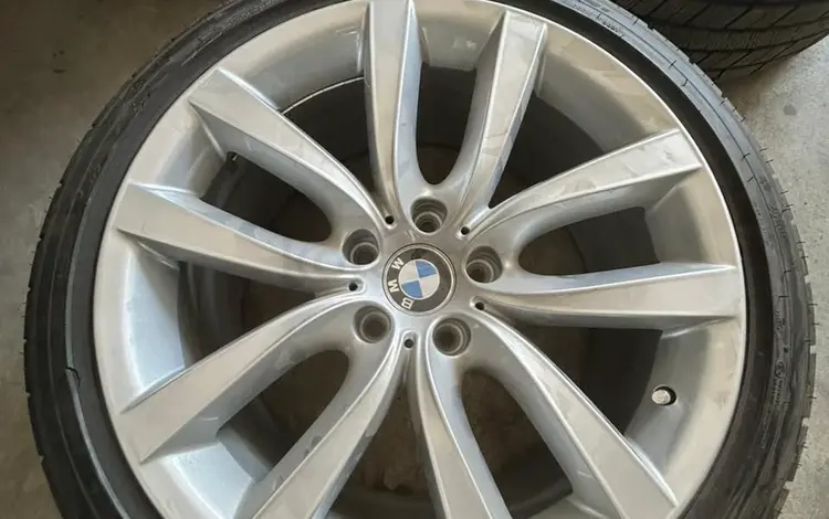Диски с резиной зимние липучки BMW 5 (Joyroad winter rx821) за 660 000 тг. в Костанай