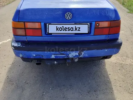 Volkswagen Vento 1993 года за 750 000 тг. в Уральск – фото 2