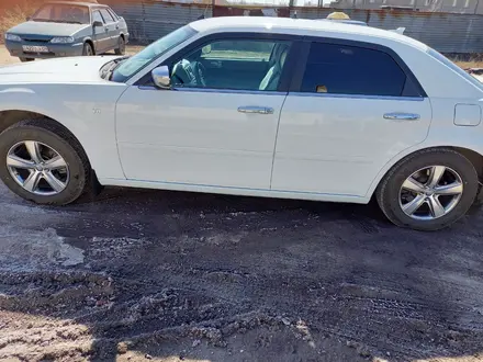 Chrysler 300C 2006 года за 4 500 000 тг. в Караганда – фото 4