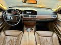 BMW 750 2005 годаfor6 500 000 тг. в Алматы – фото 27