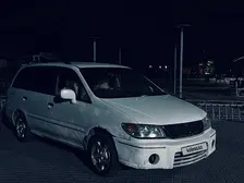 Nissan Presage, 1998