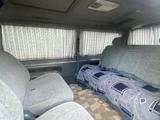 Toyota Hiace 1994 года за 3 700 000 тг. в Семей – фото 4