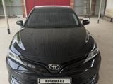 Toyota Camry 2019 года за 12 550 000 тг. в Айтеке би