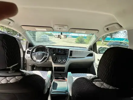 Toyota Sienna 2015 года за 13 200 000 тг. в Актобе – фото 9
