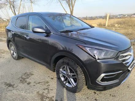 Hyundai Santa Fe 2017 года за 11 000 000 тг. в Алматы – фото 2