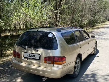 Toyota Camry 1996 года за 1 950 000 тг. в Алматы – фото 10