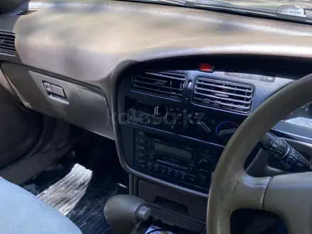 Toyota Camry 1996 года за 1 950 000 тг. в Алматы – фото 13