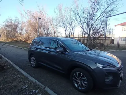 Hyundai Santa Fe 2020 года за 14 500 000 тг. в Атакент – фото 2