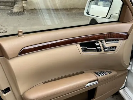 Mercedes-Benz S 500 2007 года за 7 500 000 тг. в Уральск – фото 6