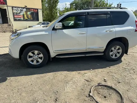 Toyota Land Cruiser Prado 2014 года за 18 000 000 тг. в Актобе – фото 2