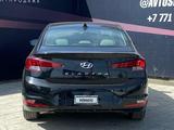 Hyundai Elantra 2020 года за 8 900 000 тг. в Актобе – фото 4