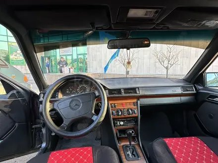 Mercedes-Benz E 200 1994 года за 2 000 000 тг. в Караганда – фото 5