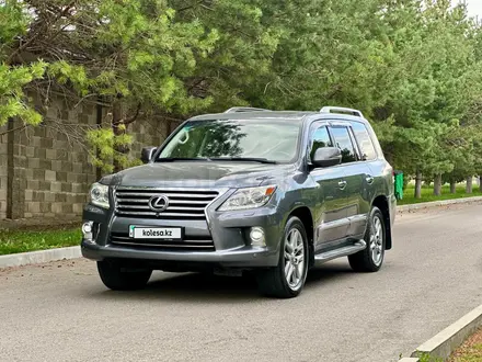 Lexus LX 570 2014 года за 30 000 000 тг. в Алматы – фото 3